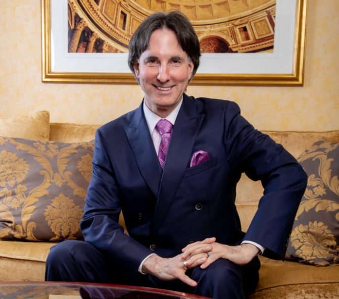 Human behavior specialist, educator and internationally published author. Founder of the Demartini Method, a revolutionary tool in human transformation and empowerment